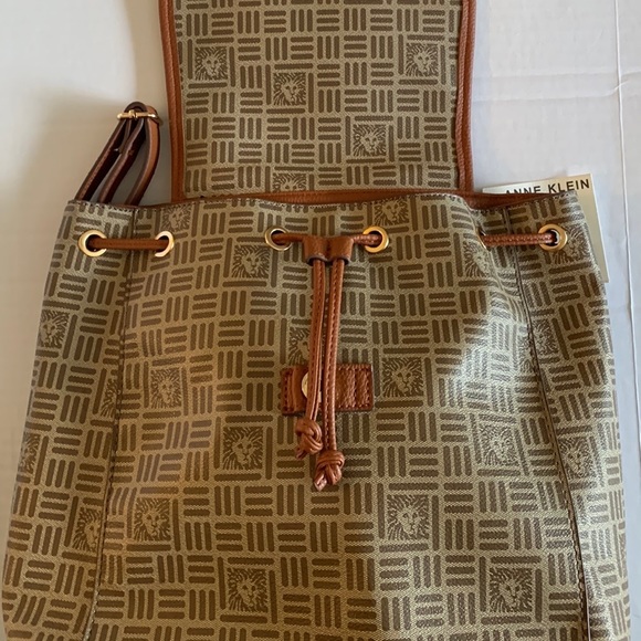 ANNE KLEIN. NWT. Saddle/Brown Colin-L, backpack. Removable/Adjustable st… - Picture 9 of 16